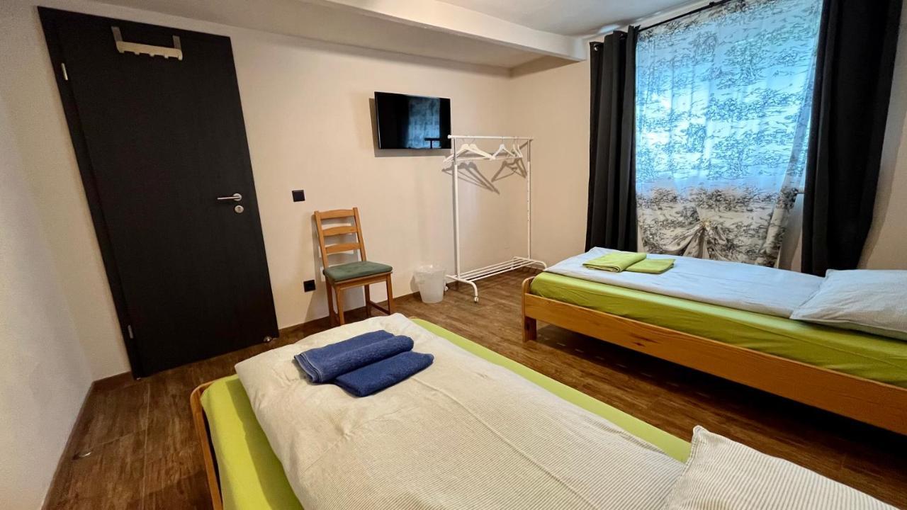 Quiddelbach Franky House Am Nuerburgring Bed & Breakfast エクステリア 写真