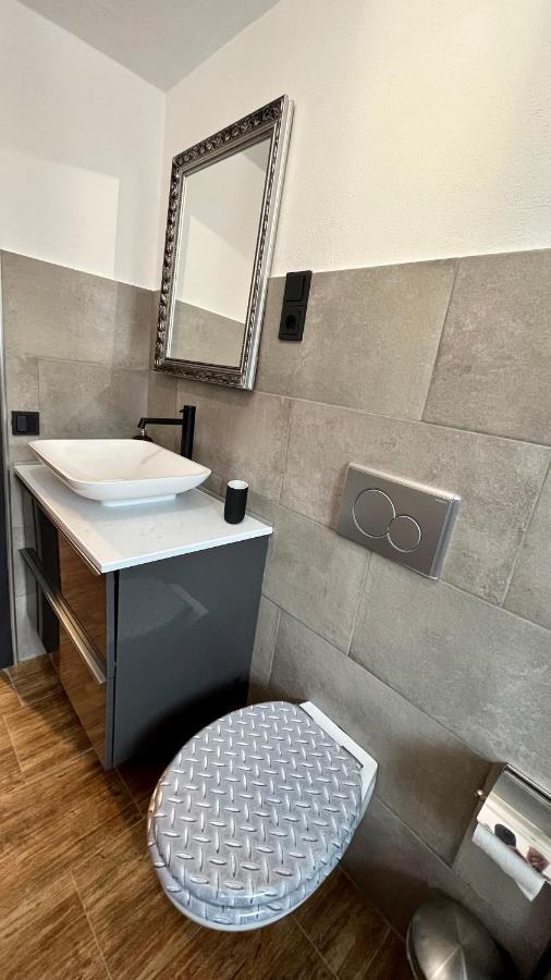 Quiddelbach Franky House Am Nuerburgring Bed & Breakfast エクステリア 写真