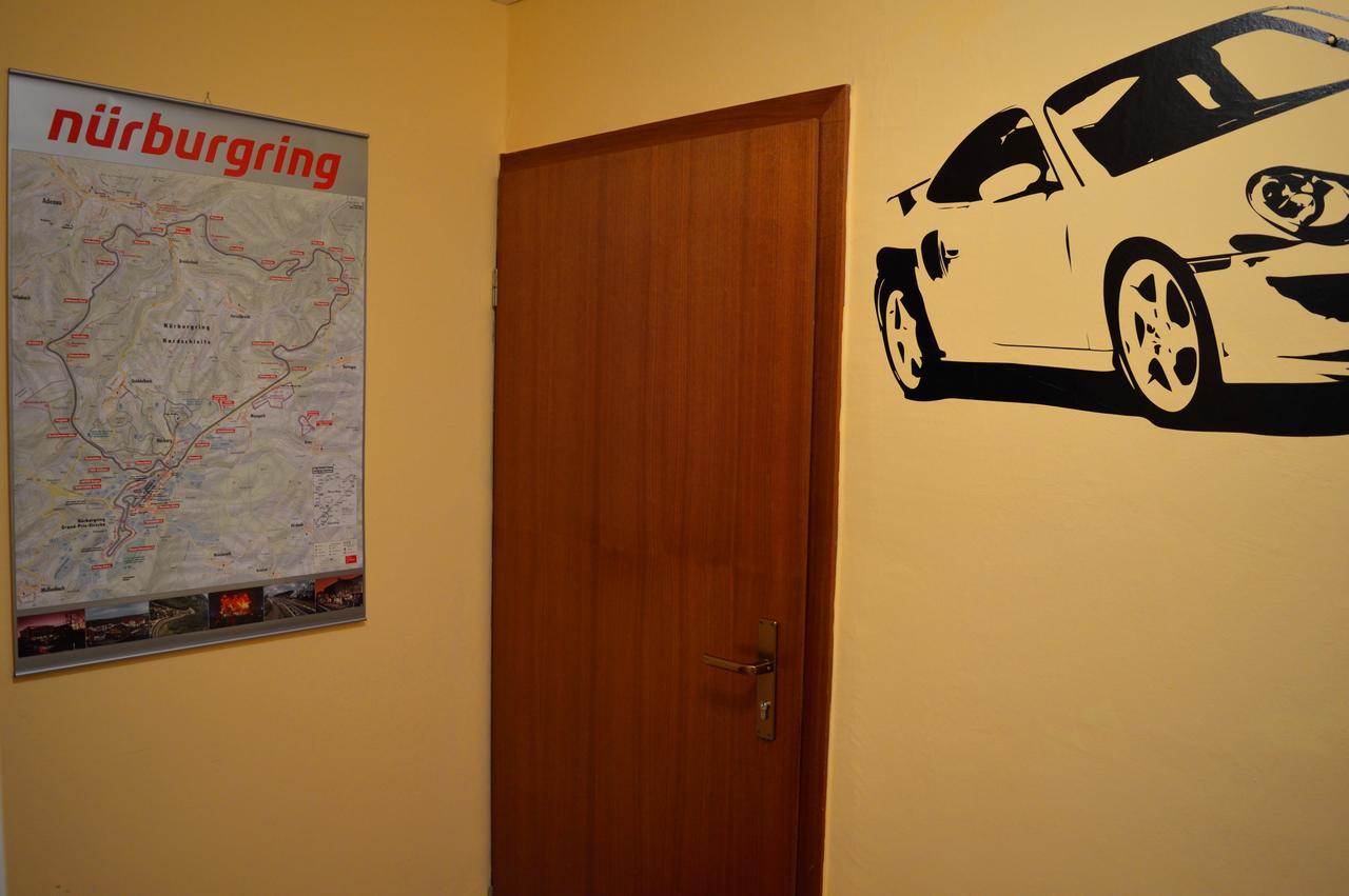 Quiddelbach Franky House Am Nuerburgring Bed & Breakfast エクステリア 写真